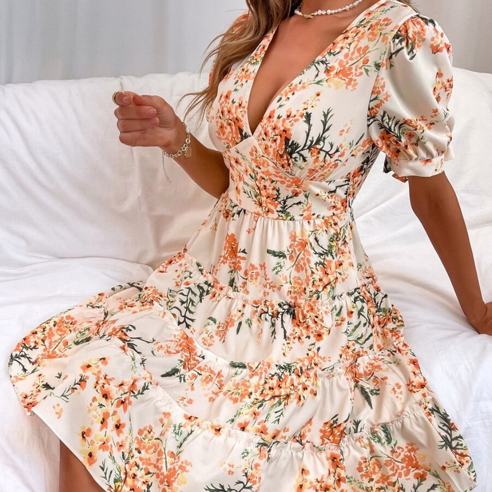boho  v neck floral print puff sleeve ruffle dress - Picture 2 of 5